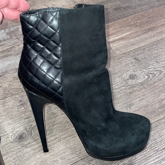 TRUTH OR DARE BY MADONNA MISHONSKI BLACK ANKLE BOOTIES WITH STILET… - Picture 6 of 6
